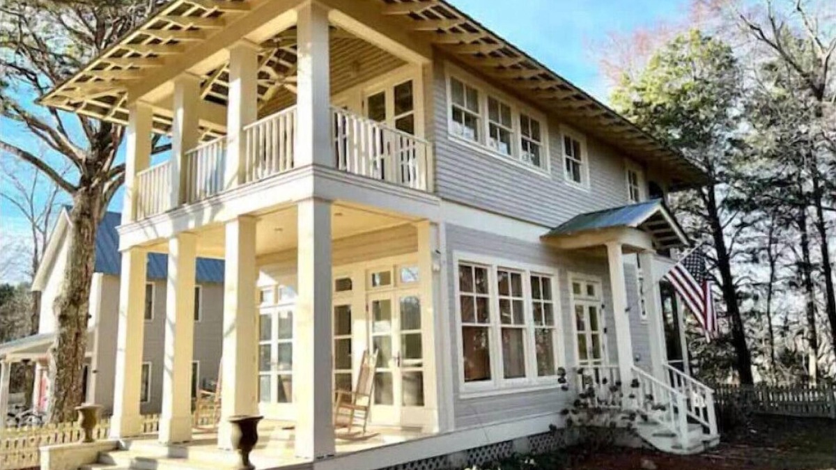Pisgah House | Weekend at Tiffany’s