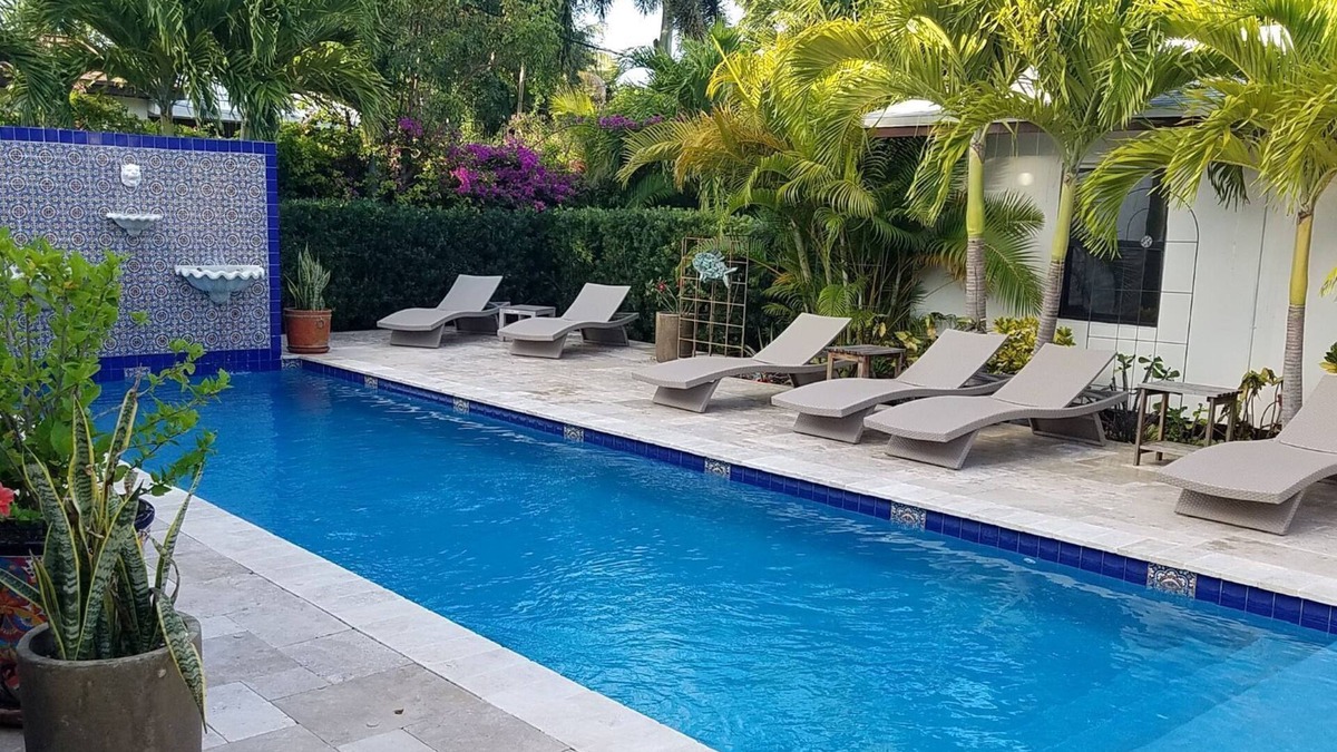 Delray Beach Condo | Weekly & Monthly- easy in/out: Large 1BR Villa w/Pool- Short Walk to Ave/Beaches