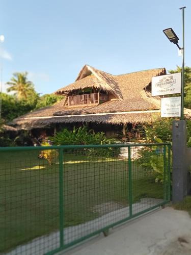 San Isidro House | Weeroona Huts Homestay Pacifico