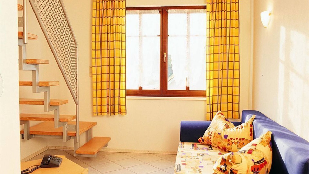 Kluesserath Bed & Breakfast | Weingut Herres - double room with shower and toilet
