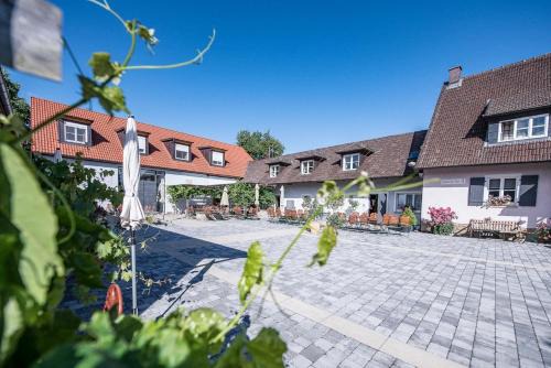 Seinsheim House | Weingut Kernwein