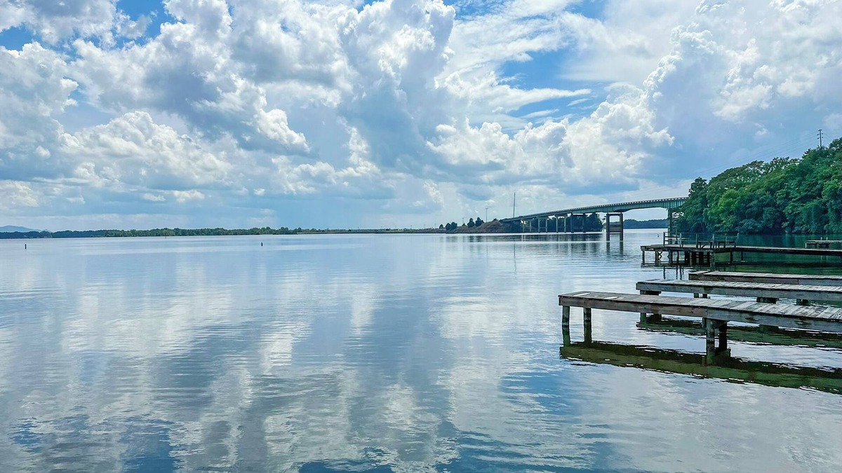 Cedar Bluff Hotel | Weiss Lake Motel By OYO Cedar Bluff
