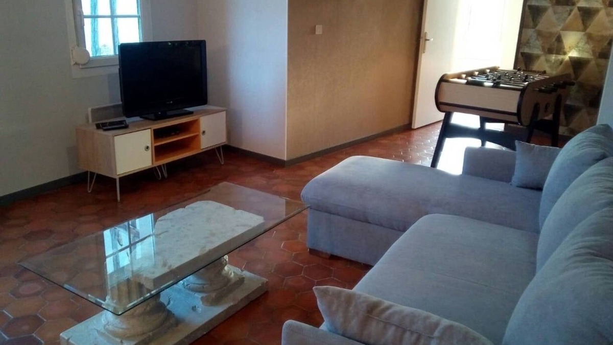 Giffaumont-Champaubert House | Welcome to casa T3. Apartment in the heart of the village of Giffaumont-Champaubert.
