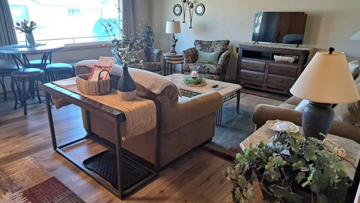 Ogallala House | Welcome Home-Presented by GiGinn