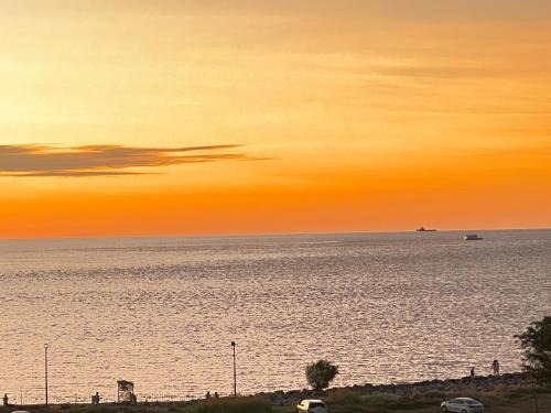 Cullen Bay Apartment | Welcome Homestay Bayside