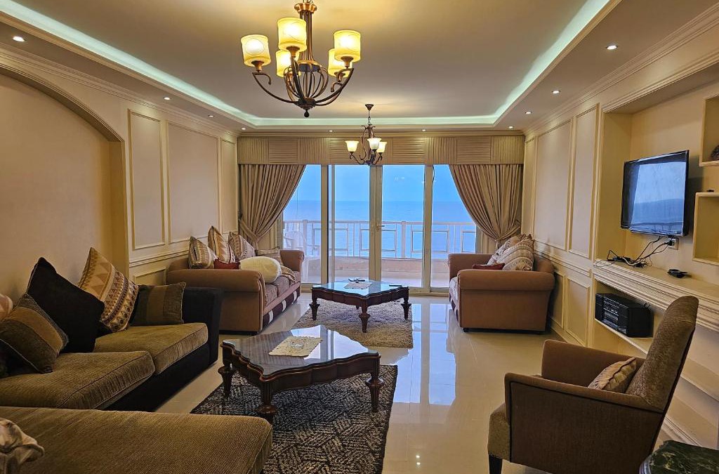 Bab Sharqi Apartment | Welcome sea view - families only