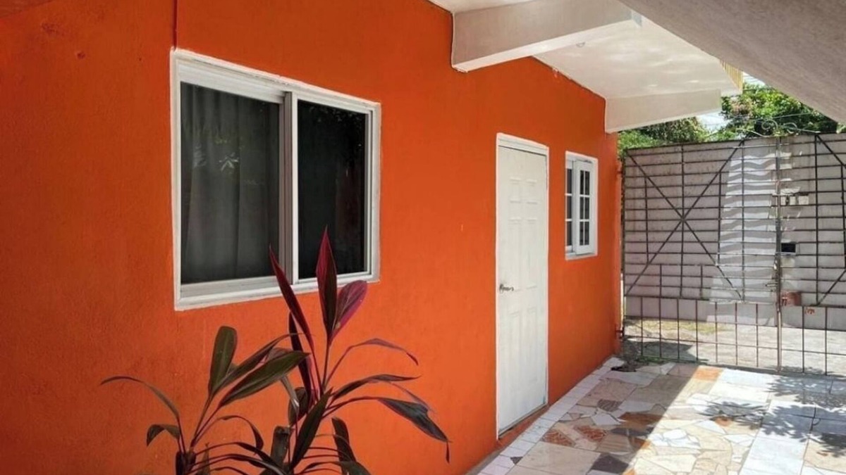 Eden Gardens Apartment | welcome to a private self contained unit with WIFI , A.C , private entrance