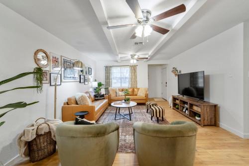 Southwood Valley House | Welcome to Agnus, Your Aggieland Home Base