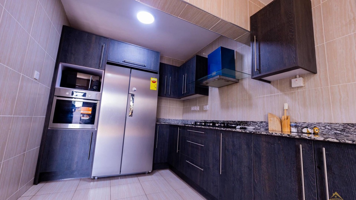 Accra House | Welcome to Amazing Grace - 5 Bedroom Villa. A Home away from Home! Akwaaba!