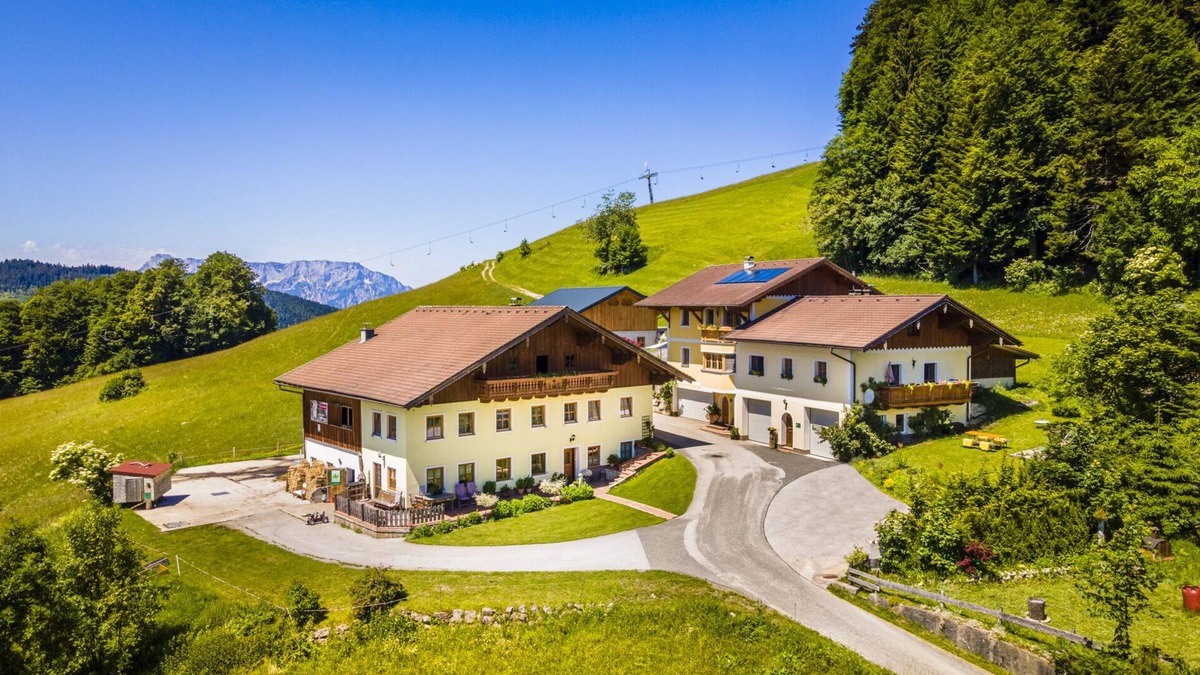 Krispl Apartment | Welcome to Appartement Reitlhof – Your Organic Farm Holiday in Salzburg 🏡🌿