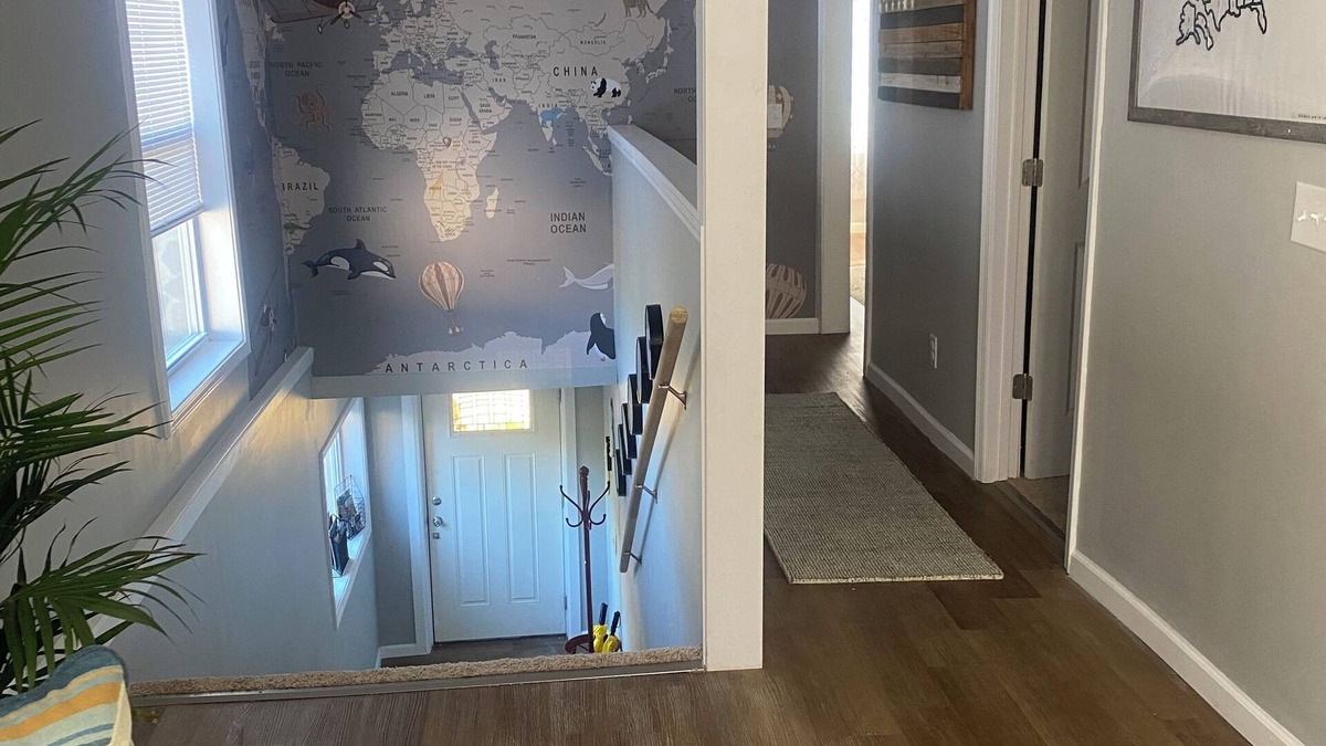 Lockbridge Apartment | Welcome to Around The World! Charming 2-Bedroom in Meadow Bridge!