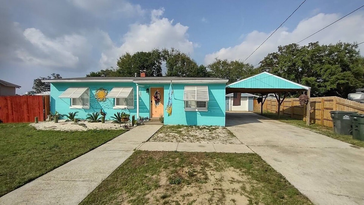Pensacola House | Welcome to Beach House! No Cleaning Fee.