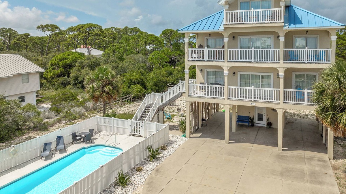 St. George Island House | Welcome to Blue Pelican!