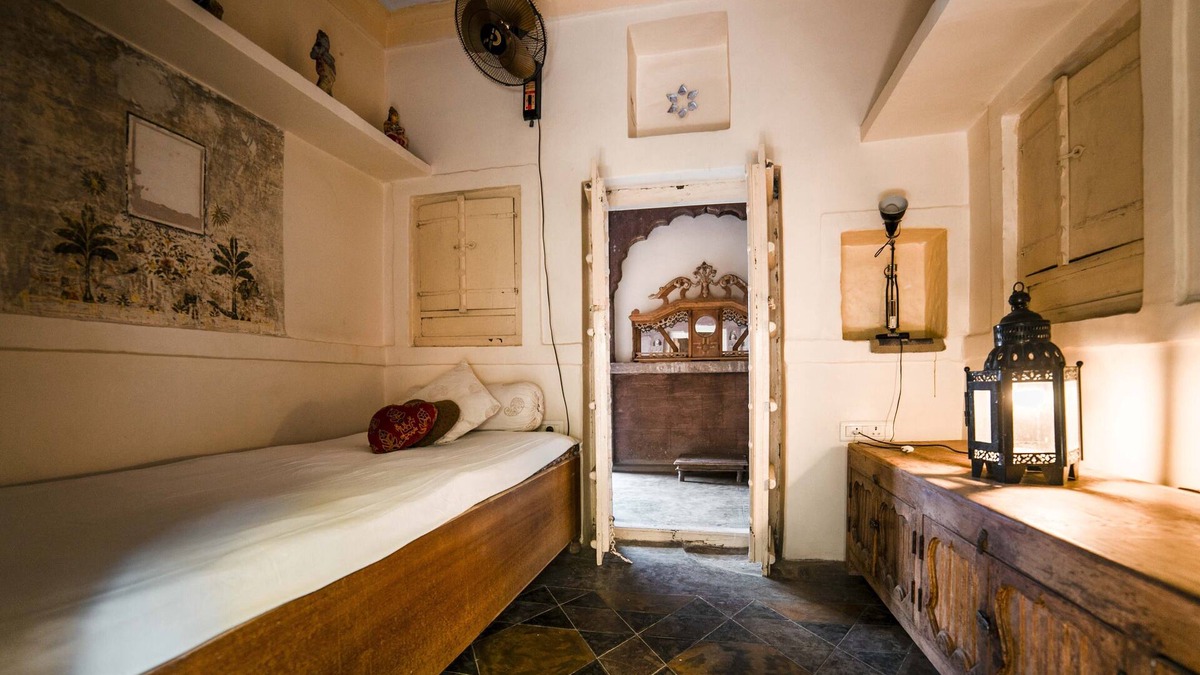 Jodhpur Hotel | Welcome to Bristow's Homestay, your enchanting haven in the heart of the city.