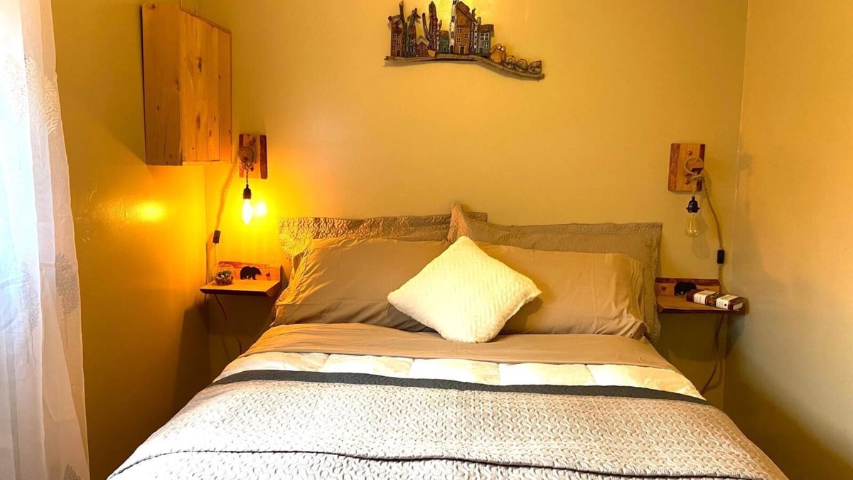 Waterville Cabin | Welcome To Cabin Fever Cabins Retreat in Temperance Vale New Brunswick