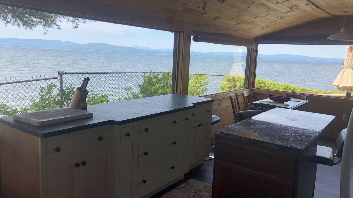 Malletts Bay Cottage | Welcome to Cedar Ledge! 270 Degree View of Lake Champlain