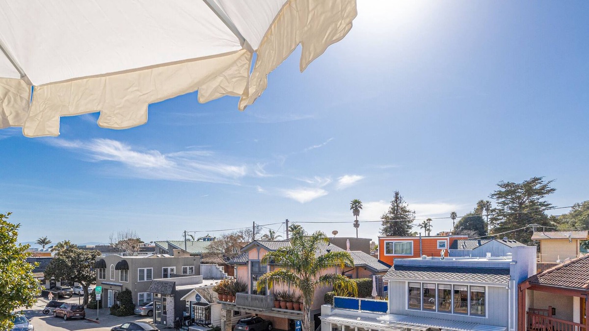 Capitola Condo | Welcome to "Coastal Vibes" located in the heart of the Capitola Village!