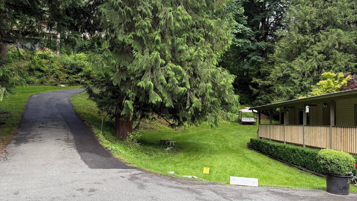Cultus Lake House | Welcome to Cultus Lake Hide-A-Way