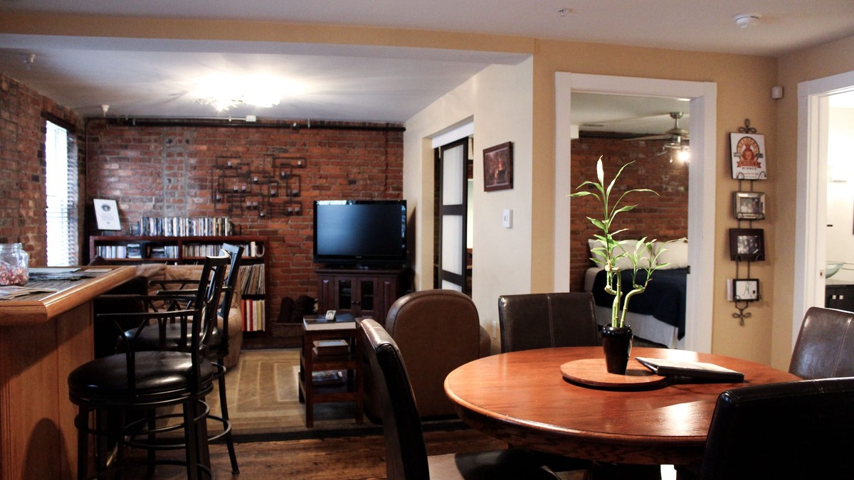 Downtown Louisville Condo | Welcome to Derby City Loft!