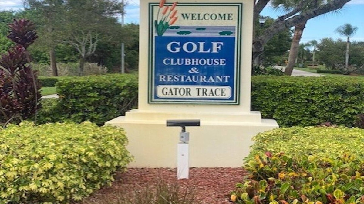 Fort Pierce Condo | Welcome to Gator Trace Golf, This Gem 2/2, perfect for your cozy sanctuary.