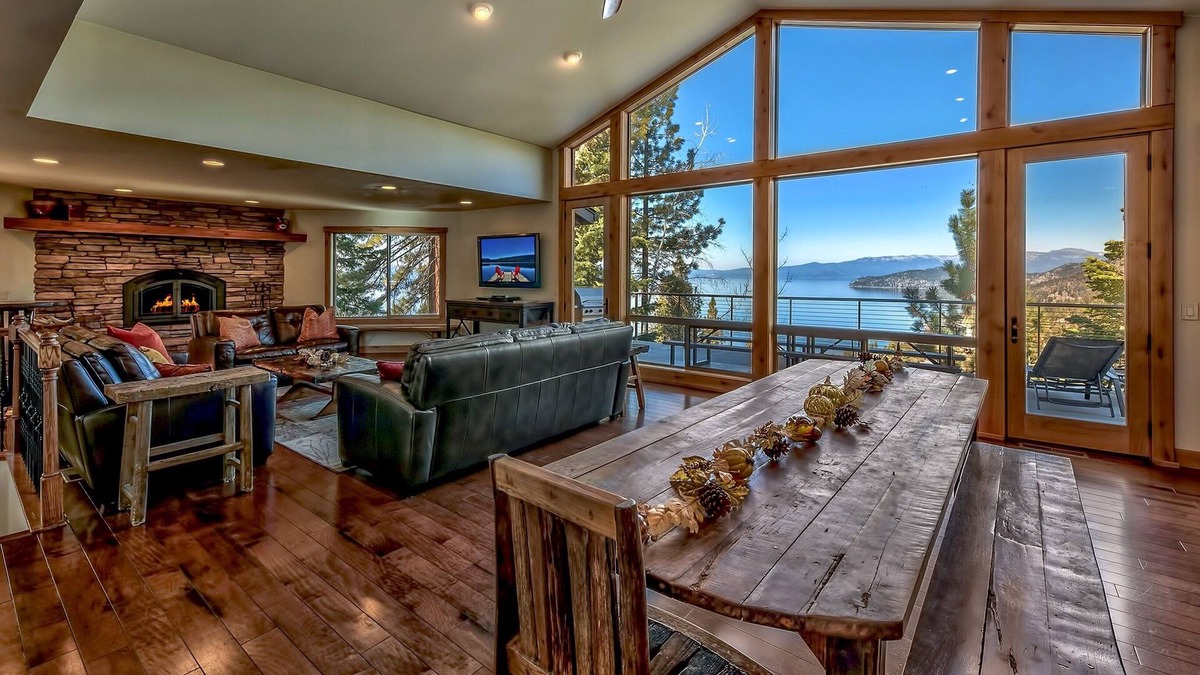 Zephyr Cove House | Welcome to Lake Tahoe. Welcome to Lake Tahoe. Welcome to La