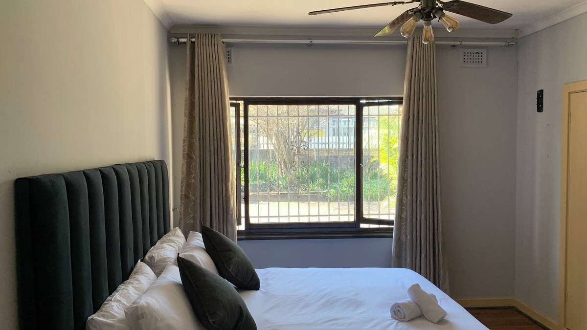 South Durban House | Welcome to Palm Haven on Sarnia, your urban retreat in the heart of Bellair.