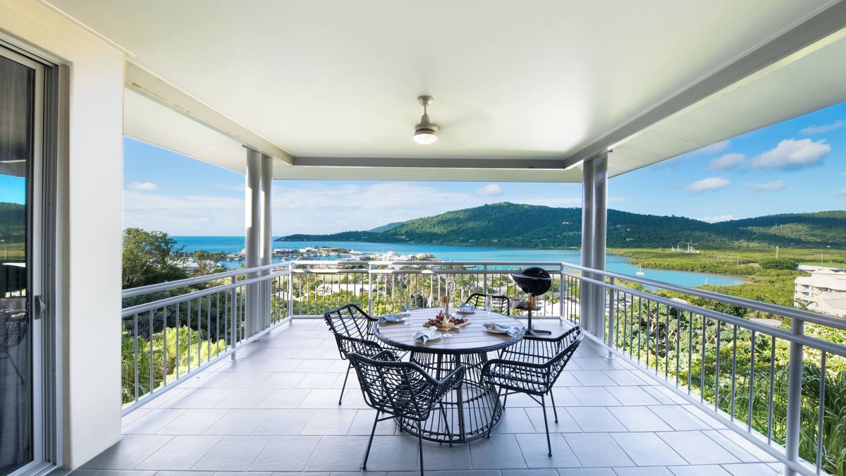 Airlie Beach Apartment | Welcome to Paradise Palms, where coastal living meets resort luxury