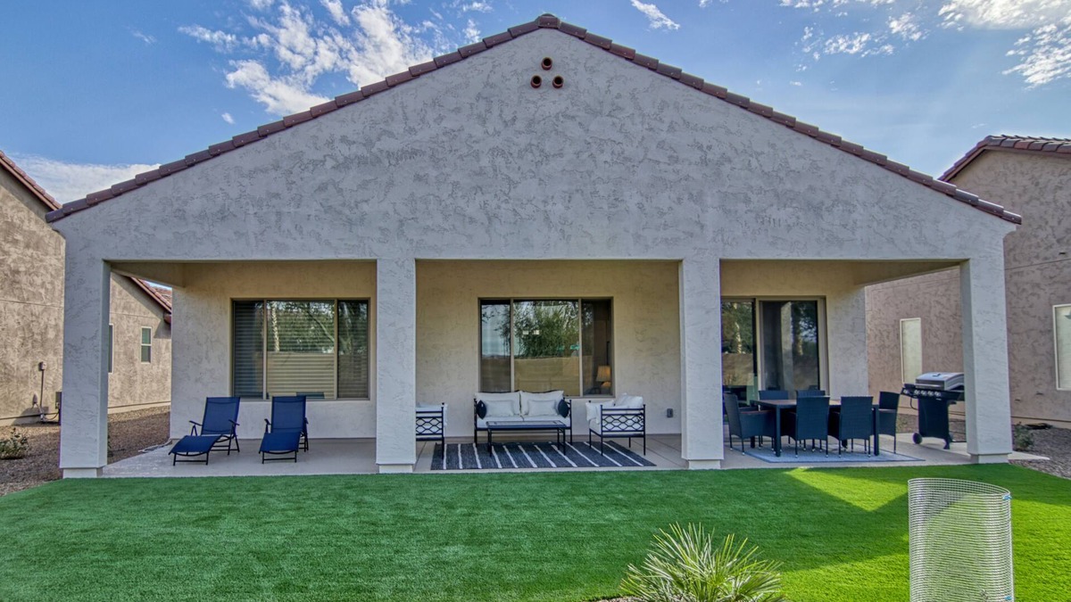 Palm Valley House | WELCOME TO PARADISE, LUXURY NEW HOME, IN PEBBLECREEK GATED RESORT COMMUNITY