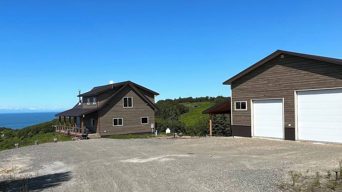 Happy Valley Cabin | Welcome to Redoubt Retreat!