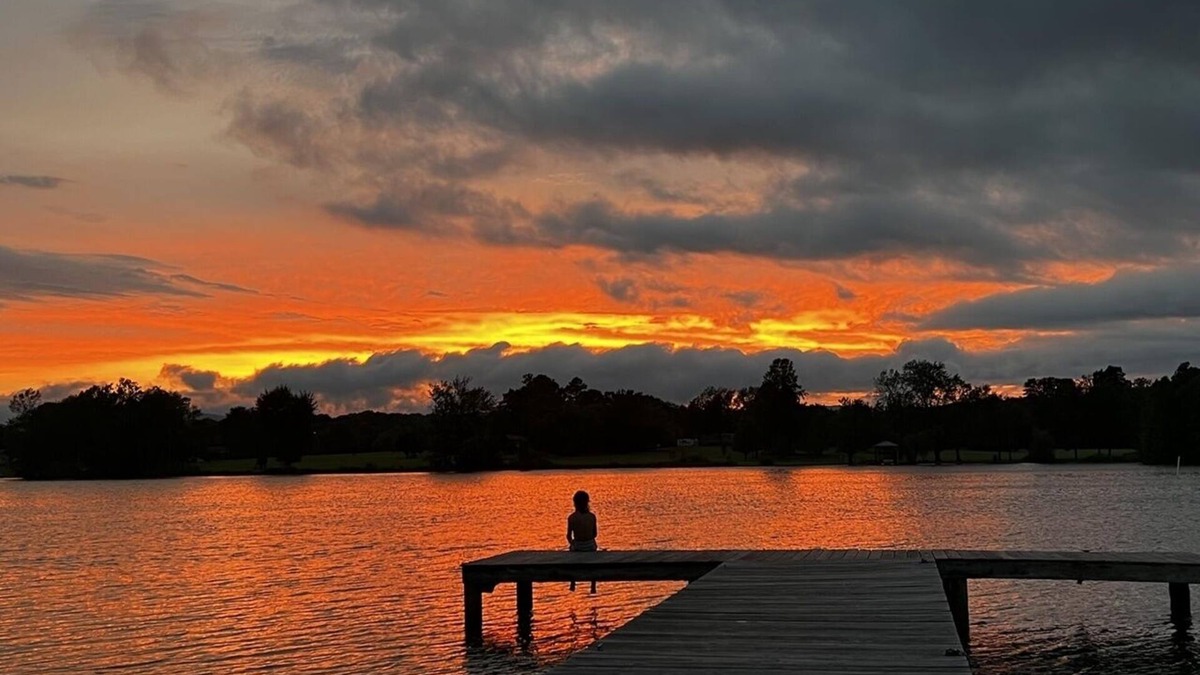 Dayton House | Welcome to Sunset Escape at the Lake! Private Dock, All Seasons Deck and More!