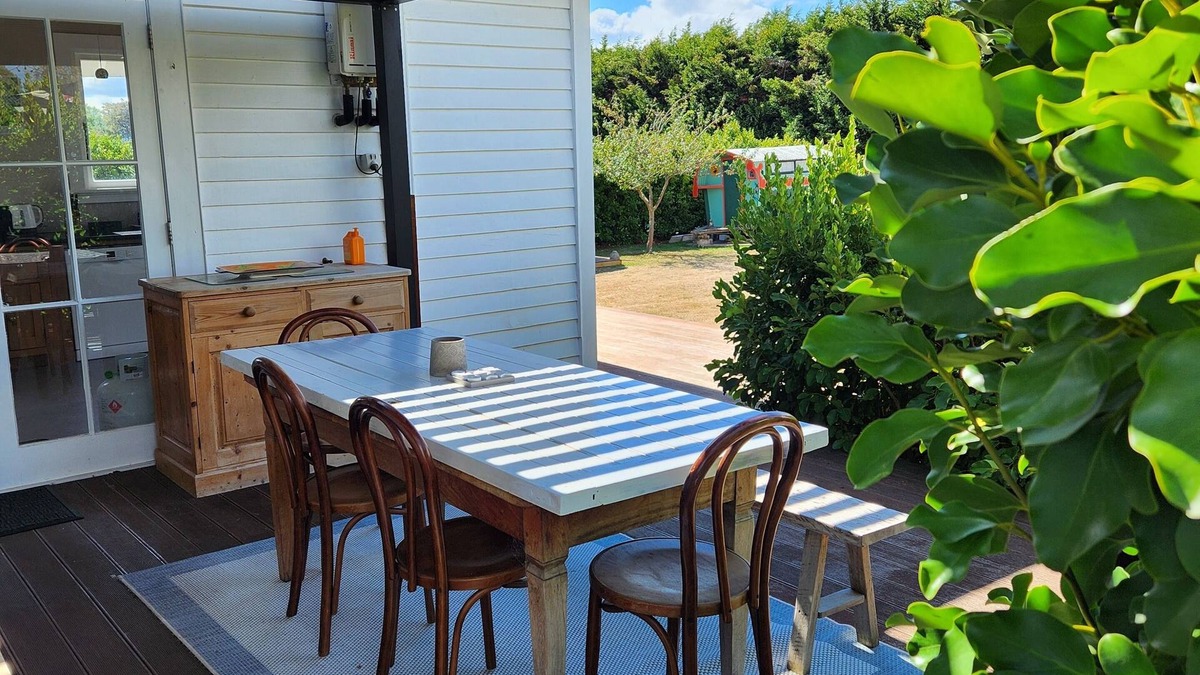 Martinborough House | Welcome to The Back Paddock