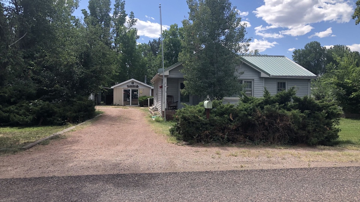 Canon City House | Welcome to The CañonHouse, where your adventure begins!