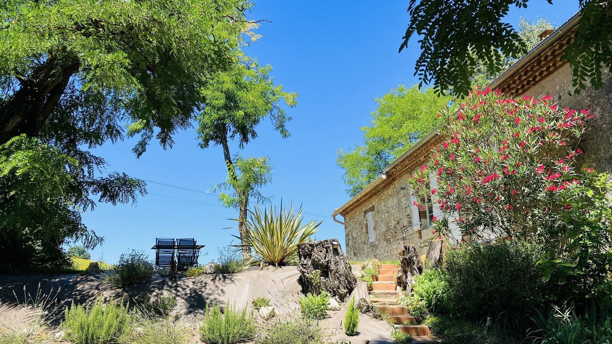 Gasques House | Welcome to the gite les Acacias