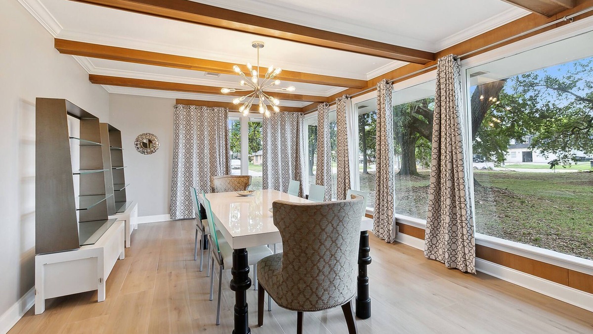 Mid City North House | Welcome to The Henderson House! Great for large groups and commercial housing!