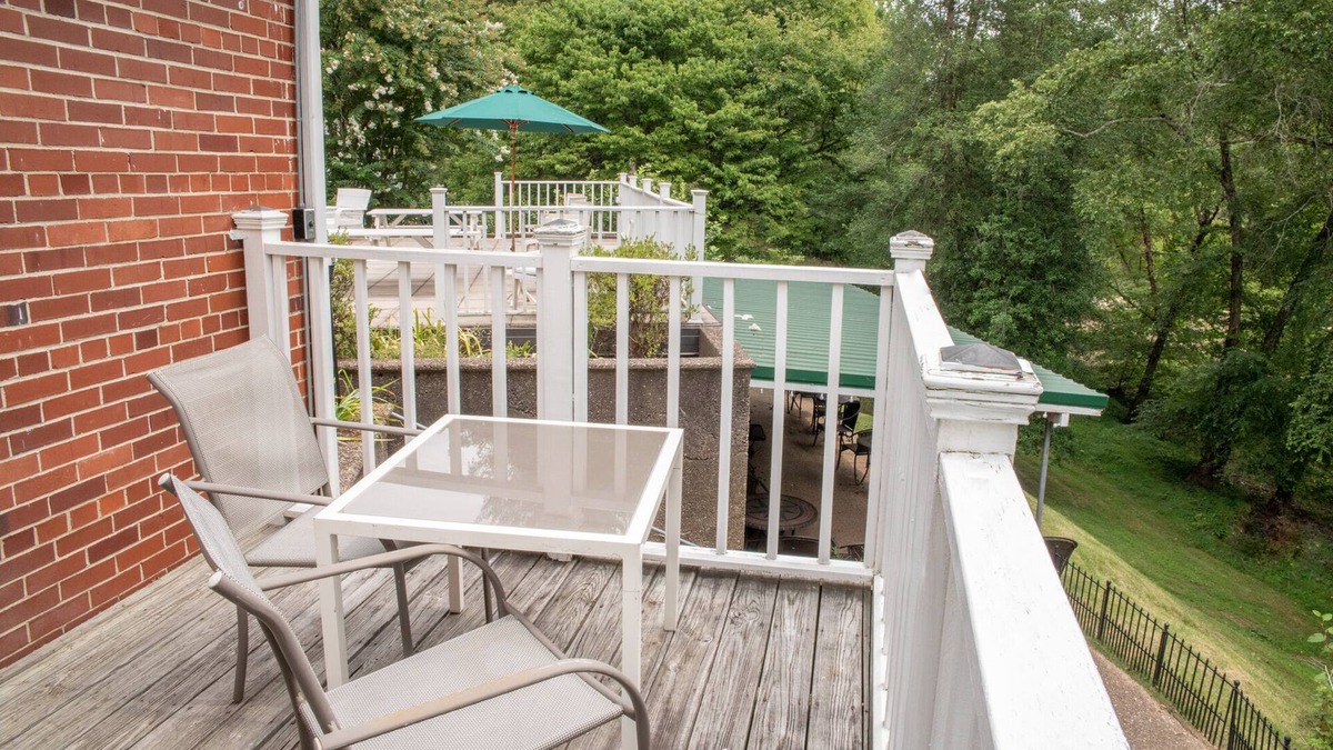 Sutton Bed & Breakfast | Welcome to the historic Elk River Hotel & Cafe! Located riverfront on the beautiful Elk River, and just 2 miles from I-79, you are moments away from all that the Sutton area has to offer. Guest in town to enjoy the gorgeous outdoor scenery and recrea