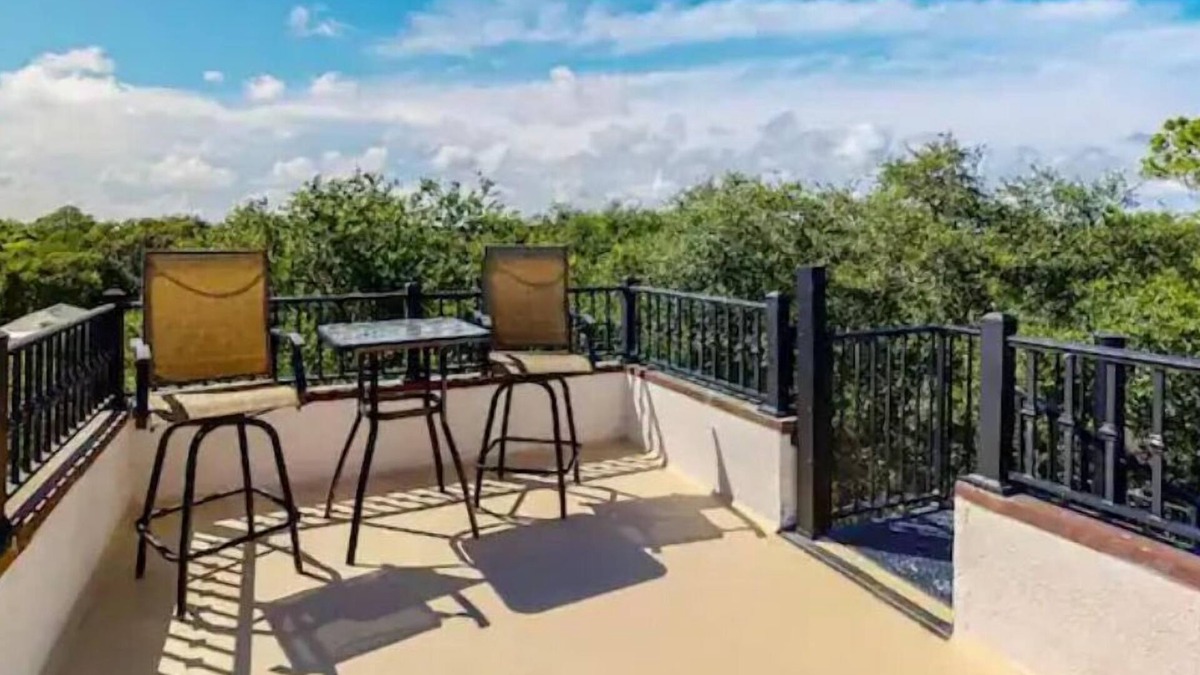 Demere Park Condo | Welcome to the Island!n2 Min Walk 2 Beach 20% Weekly Discount
