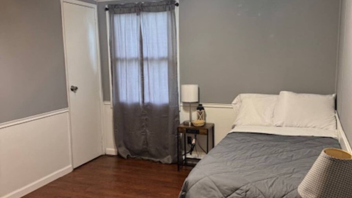 Kenvir House | Welcome to The Mayor's Retreat! 4-bedroom house in Evarts KY. Book now