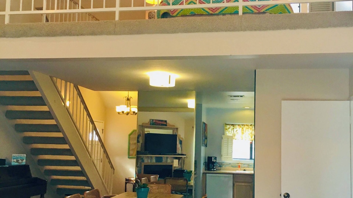 Westside Costa Mesa Condo | WELCOME TO THE MERMAID LOUNGE!