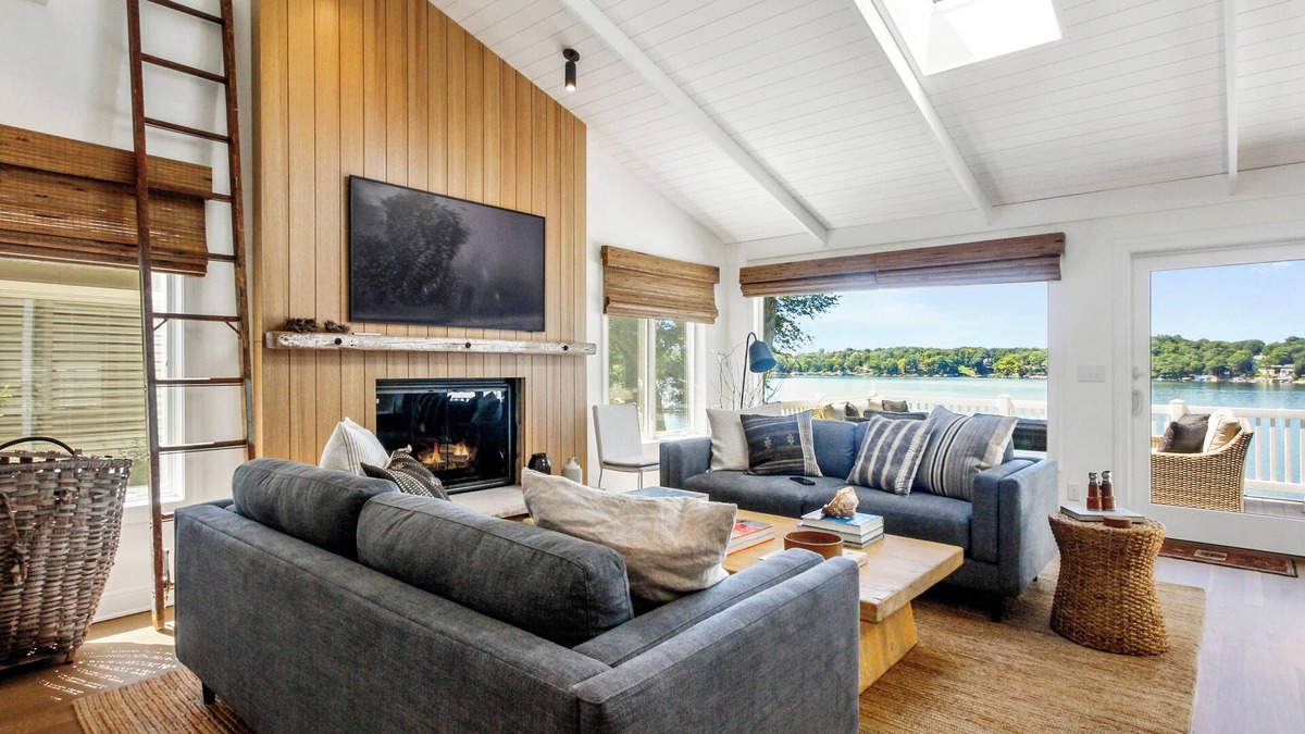 Lauderdale Lakes House | Welcome to The Robin!