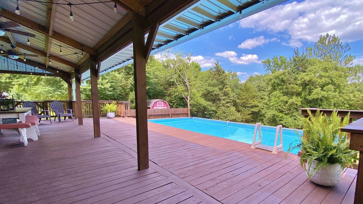 Tyler House | Welcome to the “The Barn”.
