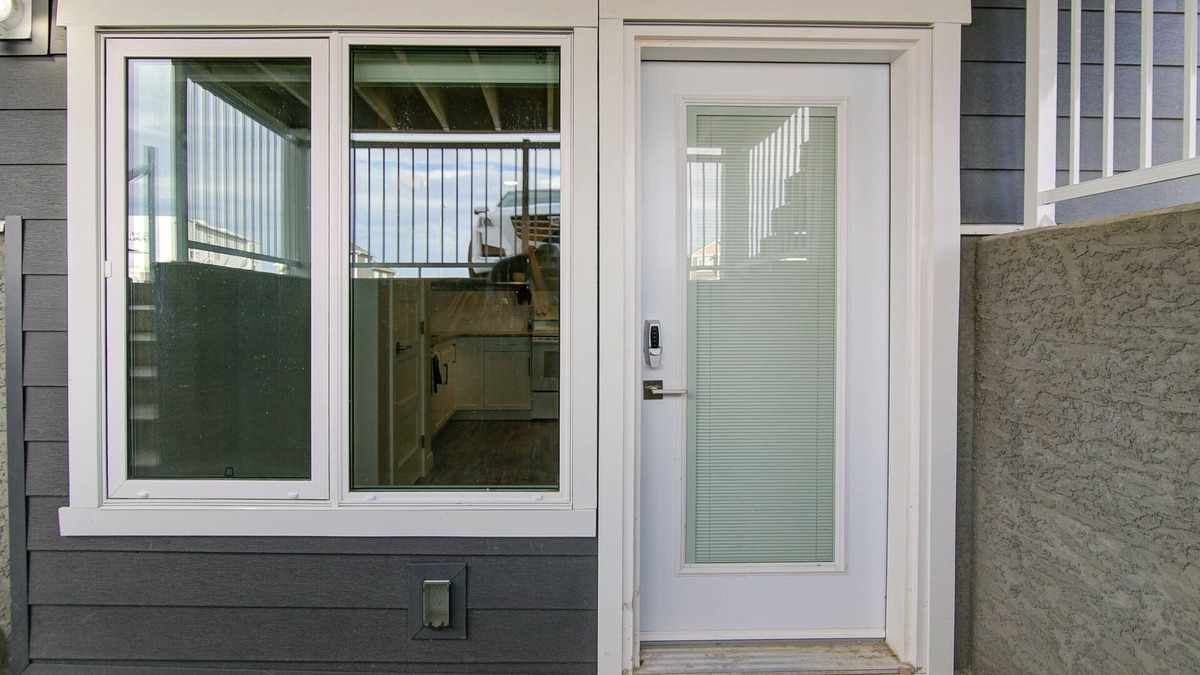 South Lethbridge Apartment | Welcome to the WolfeDen!