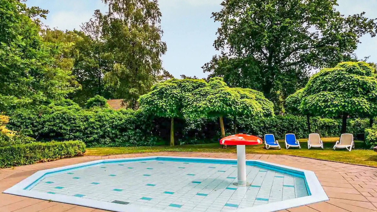 Markelo House | Welcome to this modern vacation home ideally located for exciting excursions.