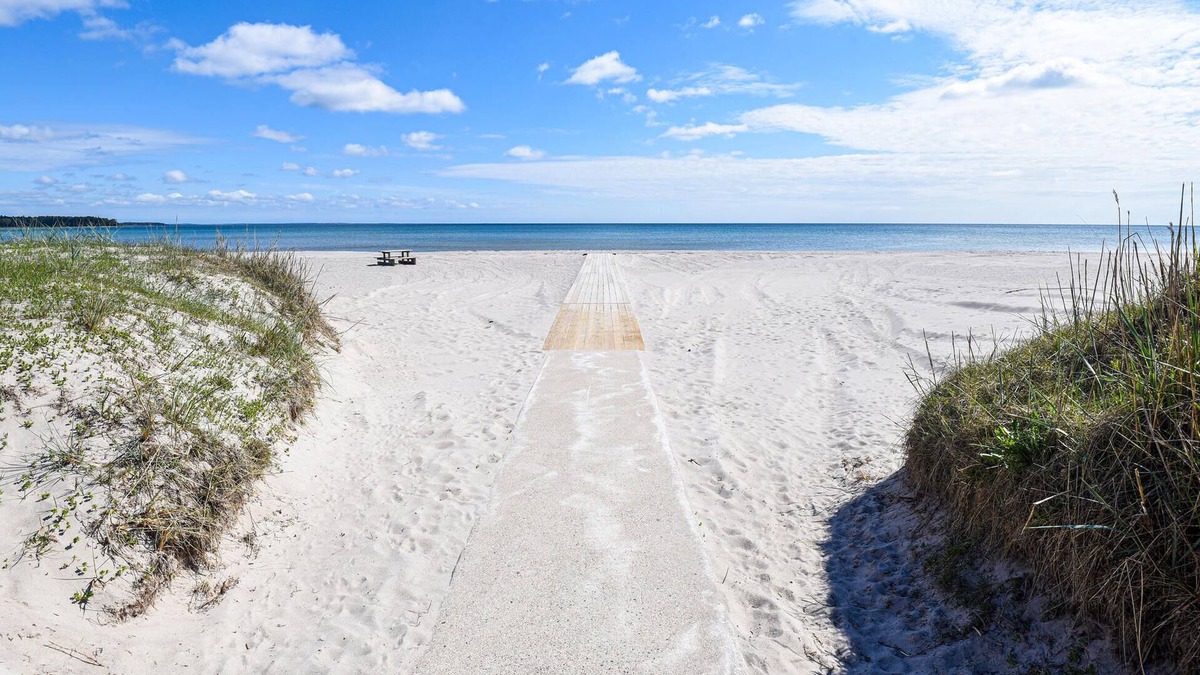 Slite House | Welcome to this small cottage, located near one of Gotland's most popular beaches.