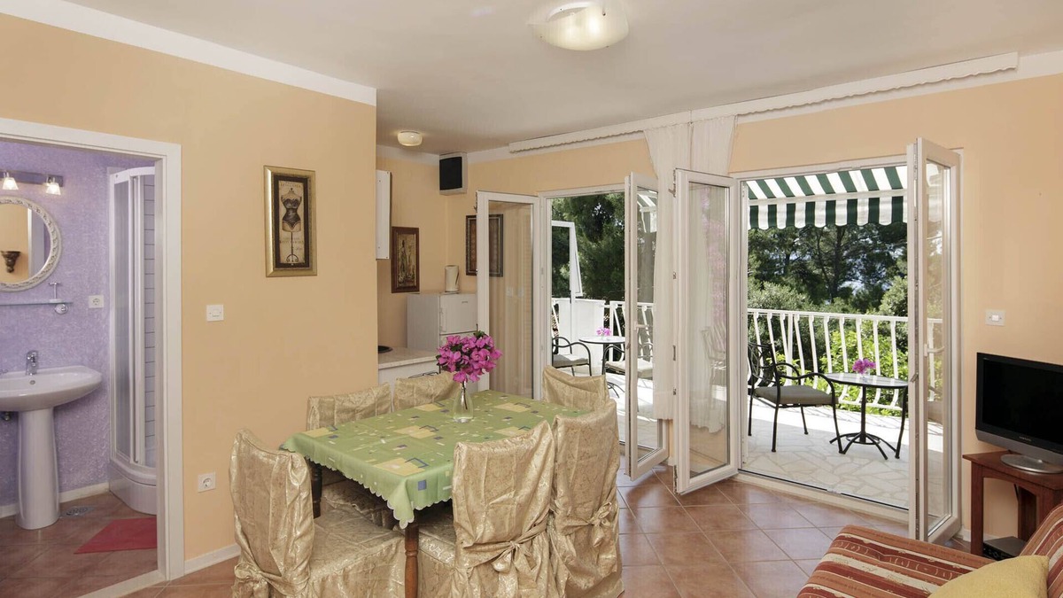 Zavala Apartment | Welcome to Villa Tamara! Luxury Apartments