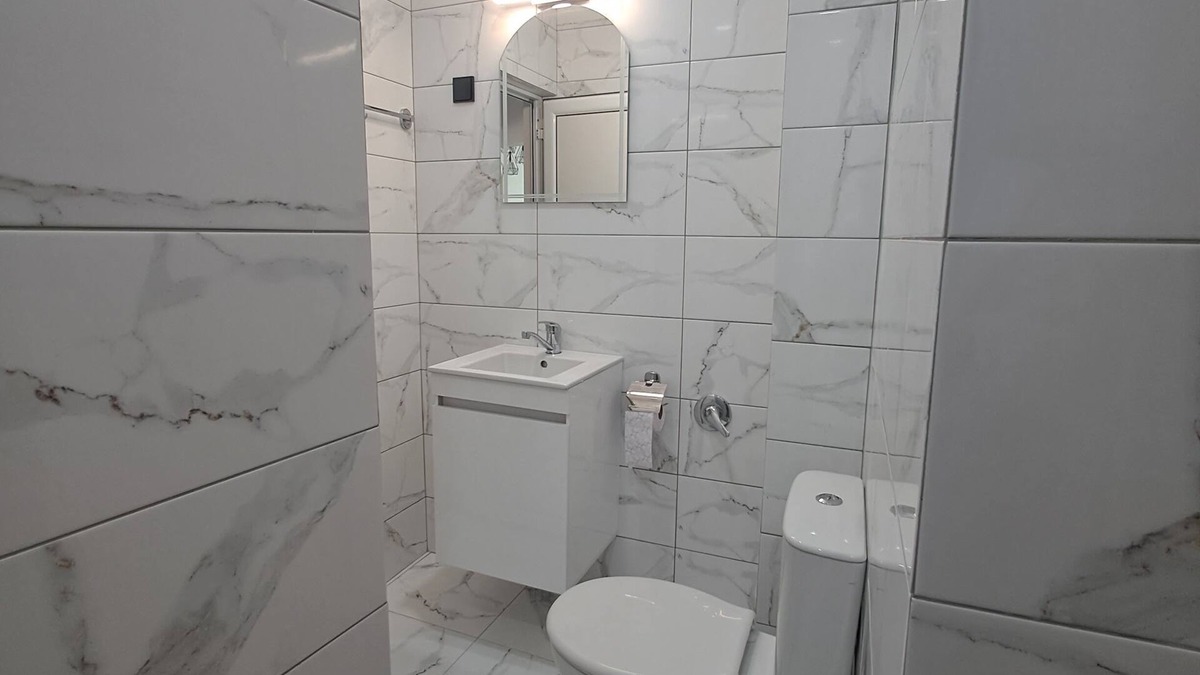 Haskovo Apartment | Welcome to White House Apartments, your cozy haven in the heart of Haskovo!