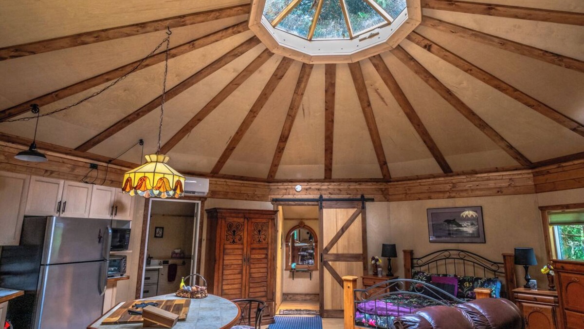 Otter Point Cottage | Welcome to Willowbend a peaceful forest country retreat. Unique Yurt style cabin
