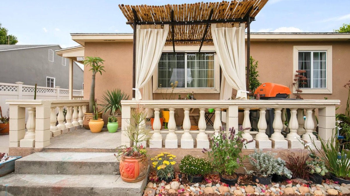 North Hollywood House | Welcome to your cozy corner away from home