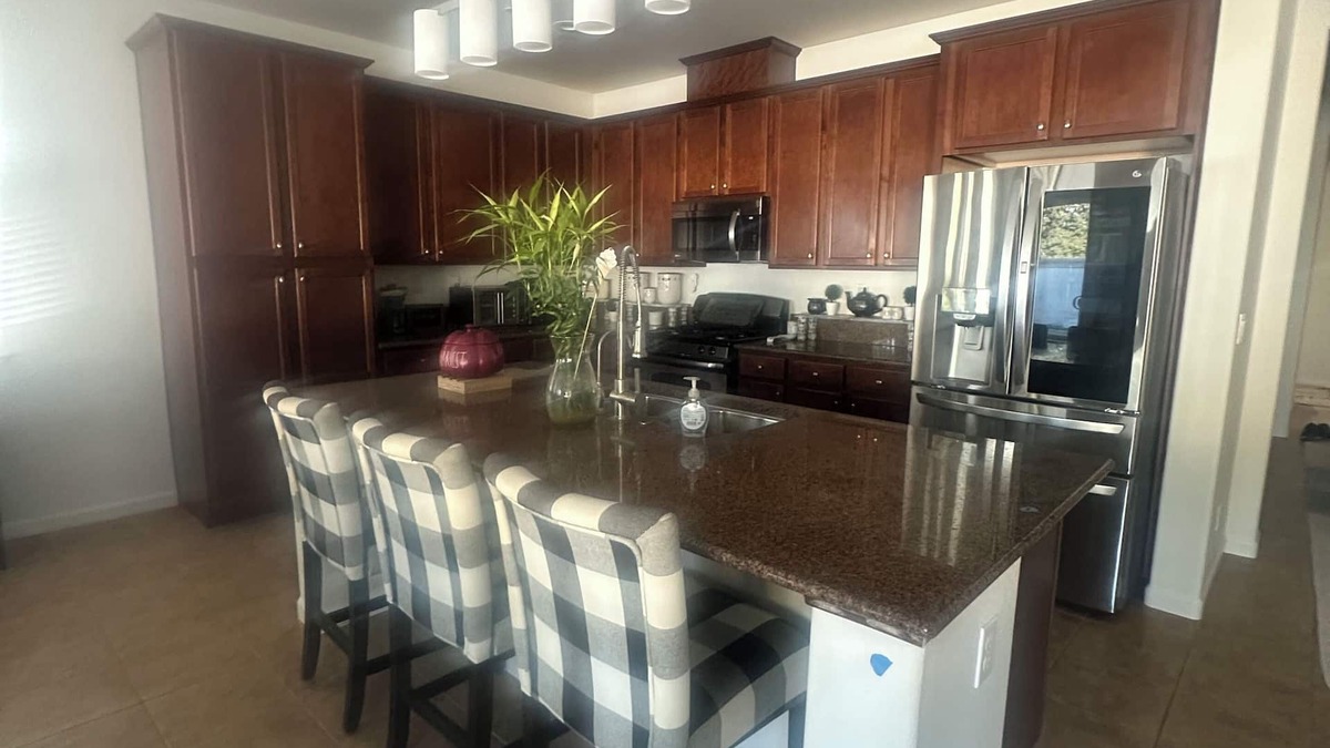 Hood House | Welcome to Your Dream Retreat!