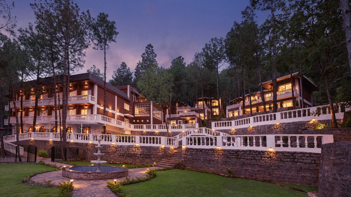 Kasauli Hotel | WelcomHeritage Santa Roza Kasauli