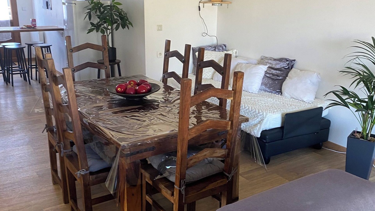 Clere-les-Pins House | Welcoming 2-bedroom house in Cléré-les-Pins, many castles around.